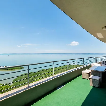 Myflat Club 218 Panorama Wellness * Siofok