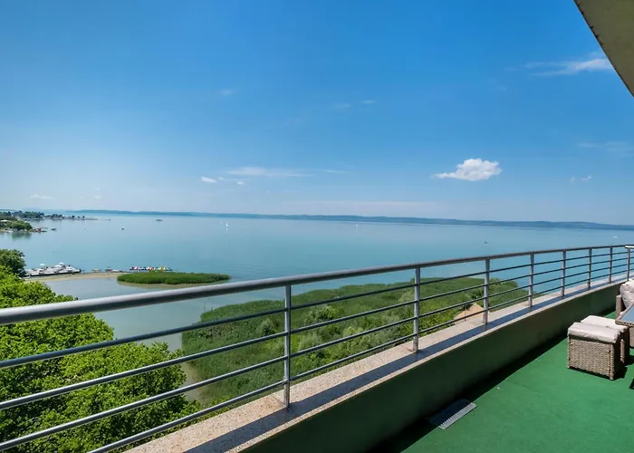 Myflat Club 218 Panorama Wellness * シオーフォク